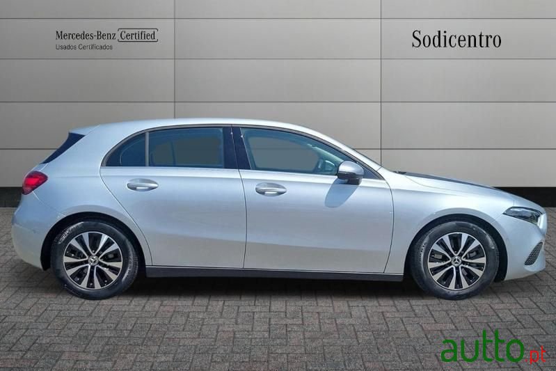 2024' Mercedes-Benz Classe A Standard photo #4