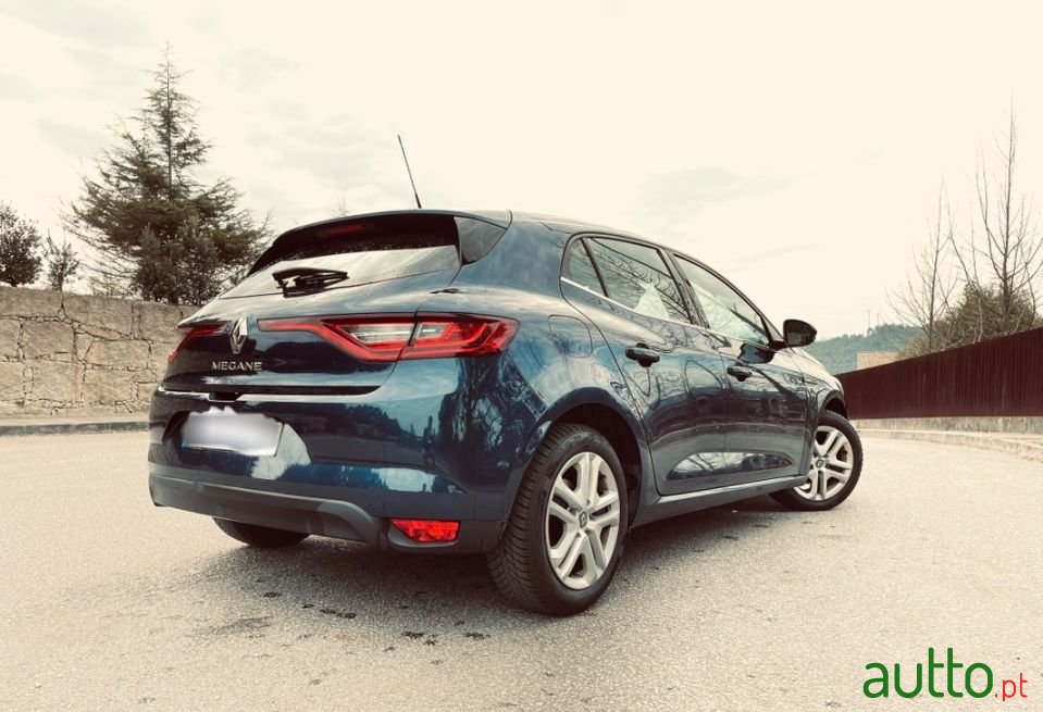 2016' Renault Megane photo #2
