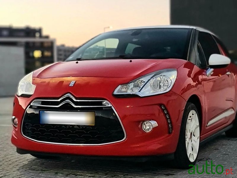 2013' Citroen DS3 photo #2