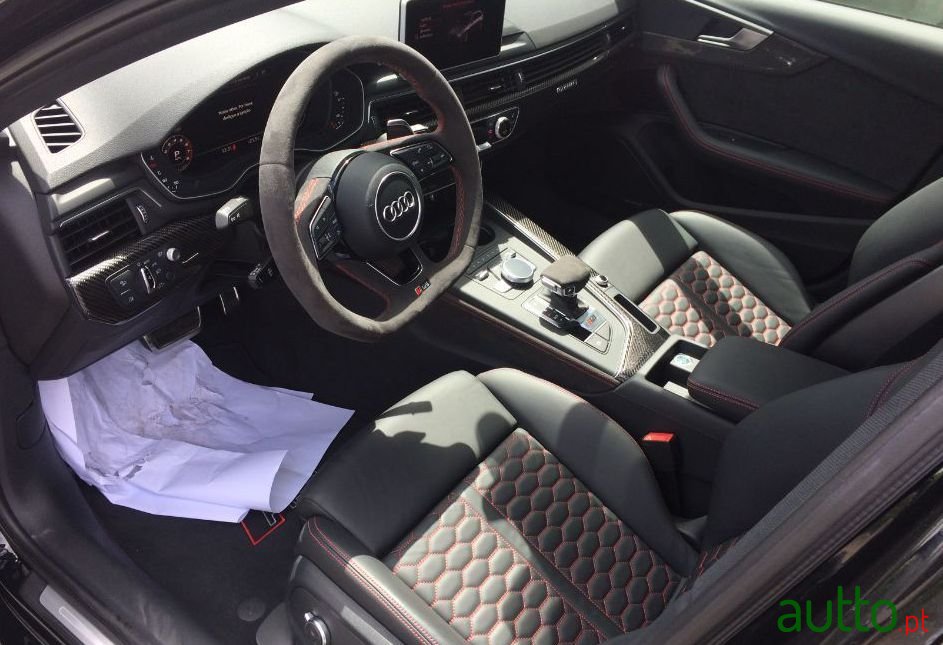 2018' Audi RS4 photo #3
