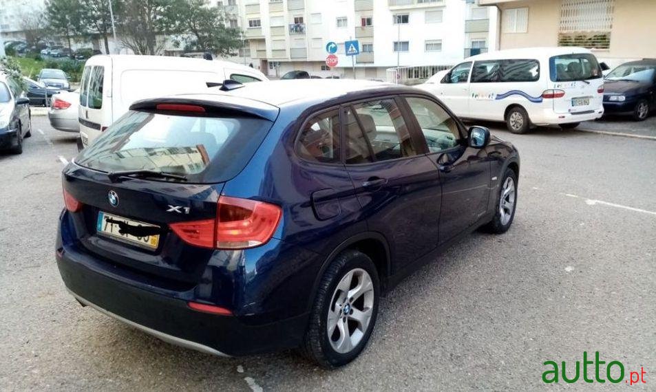 2010' BMW X1 2.0 Xdrive photo #1