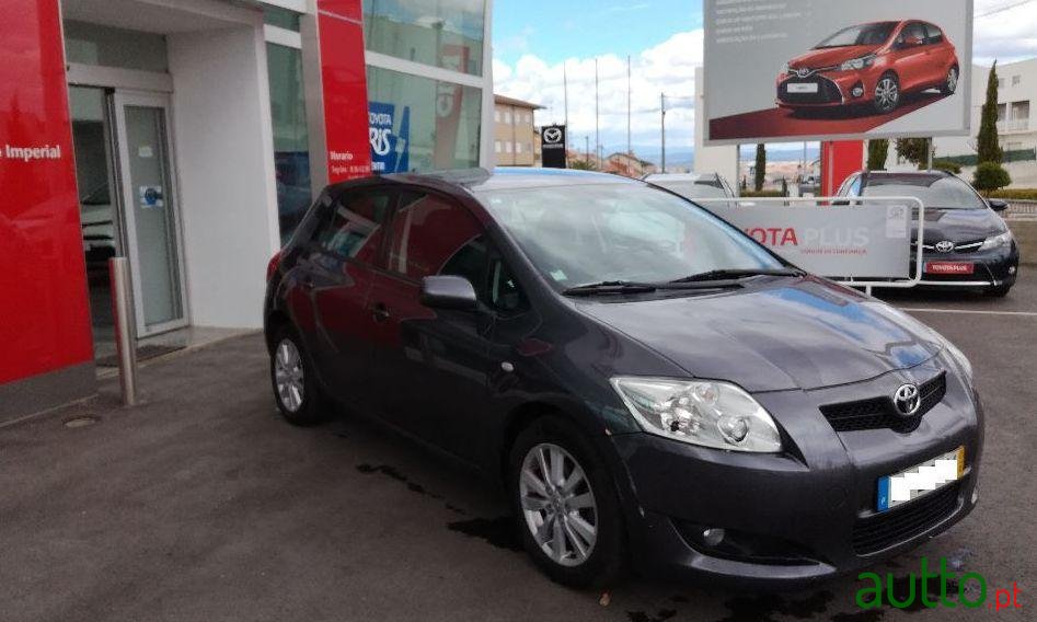 2007' Toyota Auris 1.4 D-4D photo #1