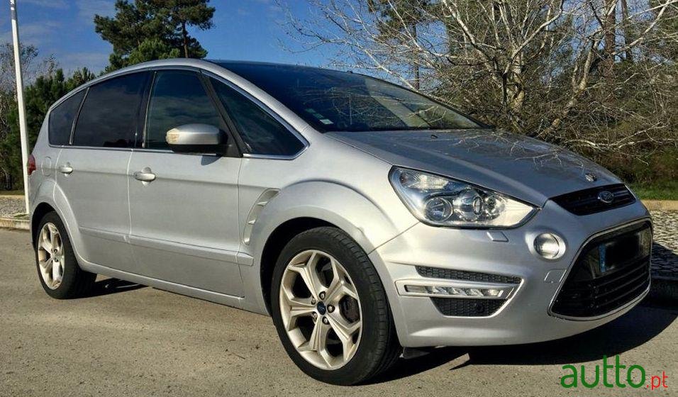 2010' Ford S-Max photo #1