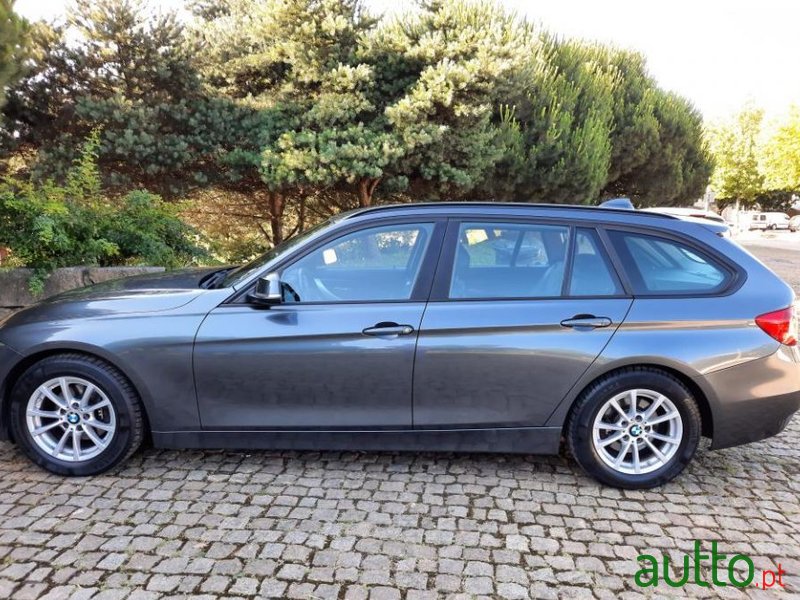 2013' BMW 320 photo #5