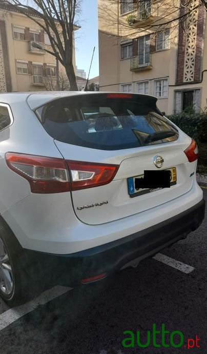 2015' Nissan Qashqai photo #2