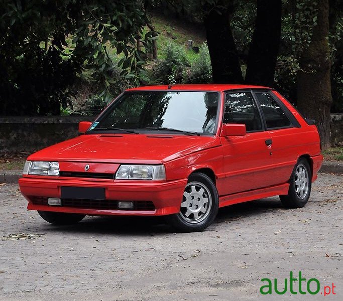 1988' Renault 11 photo #1