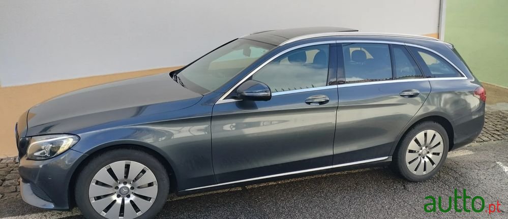 2015' Mercedes-Benz C 200 photo #1