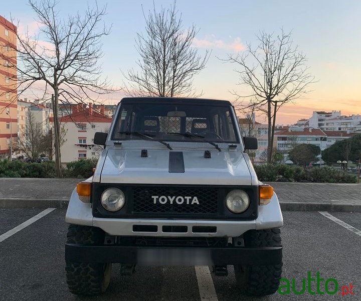 2010' Toyota Land Cruiser photo #1