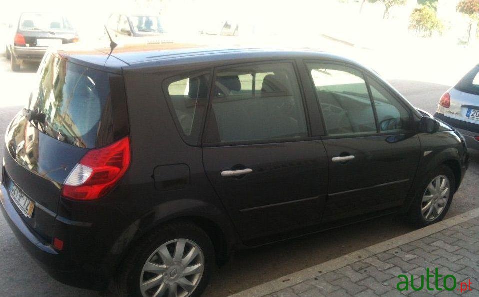 2007' Renault Scenic photo #2