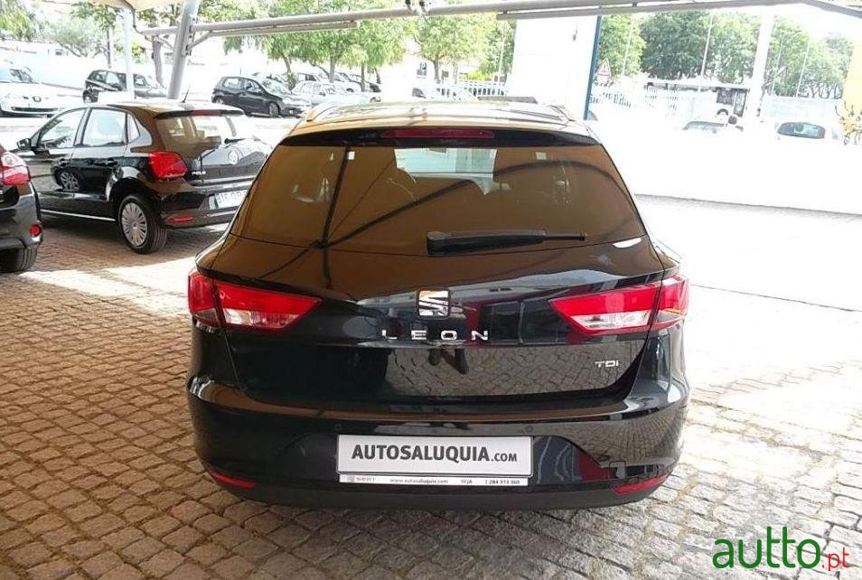 2015' SEAT Leon 1.6 Tdi Style Ecomotive photo #2