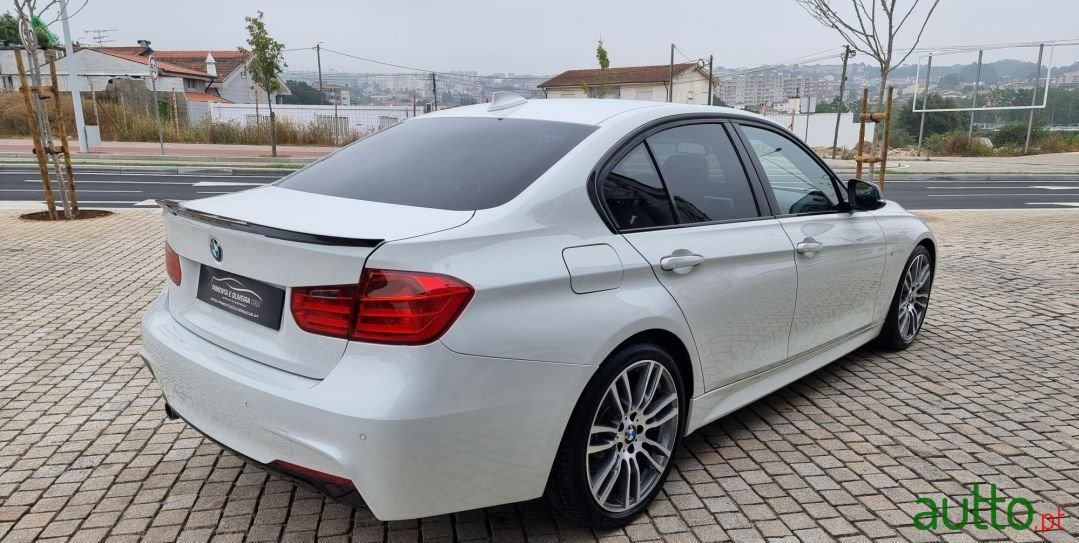 2013' BMW 320 photo #4