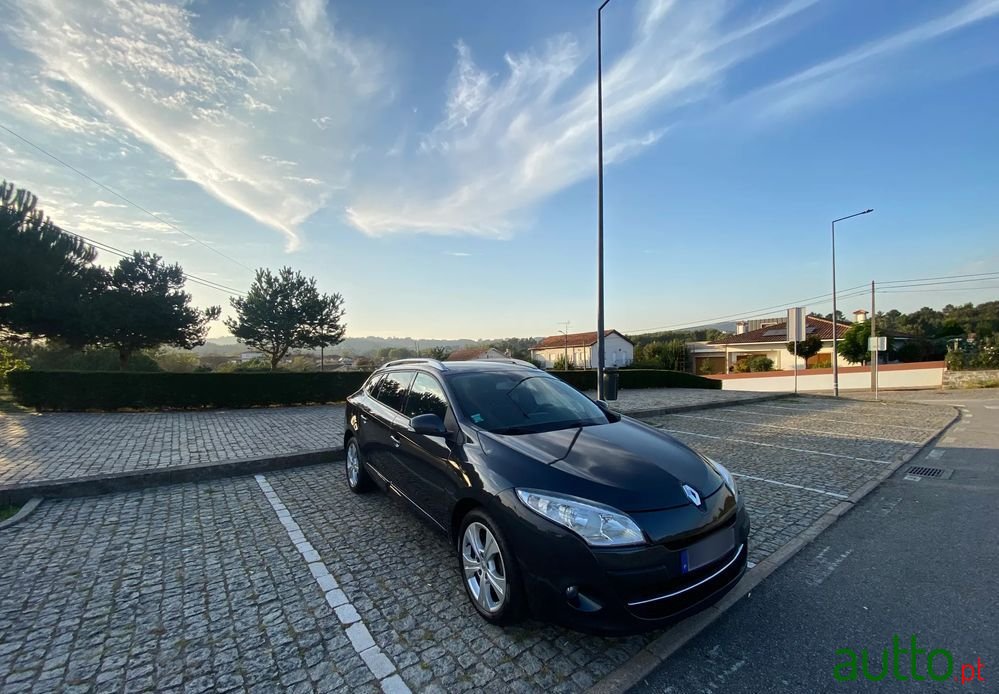 2010' Renault Mégane Sport Tourer photo #5