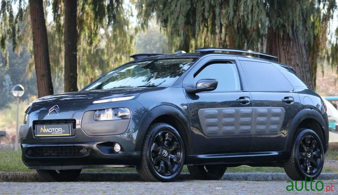 2015' Citroen C4 Cactus photo #1