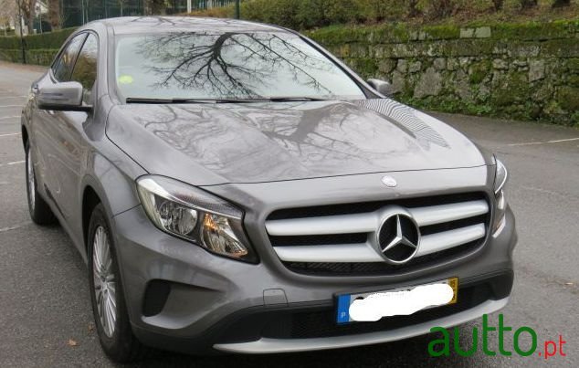 2015' Mercedes-Benz Gla-180 photo #1
