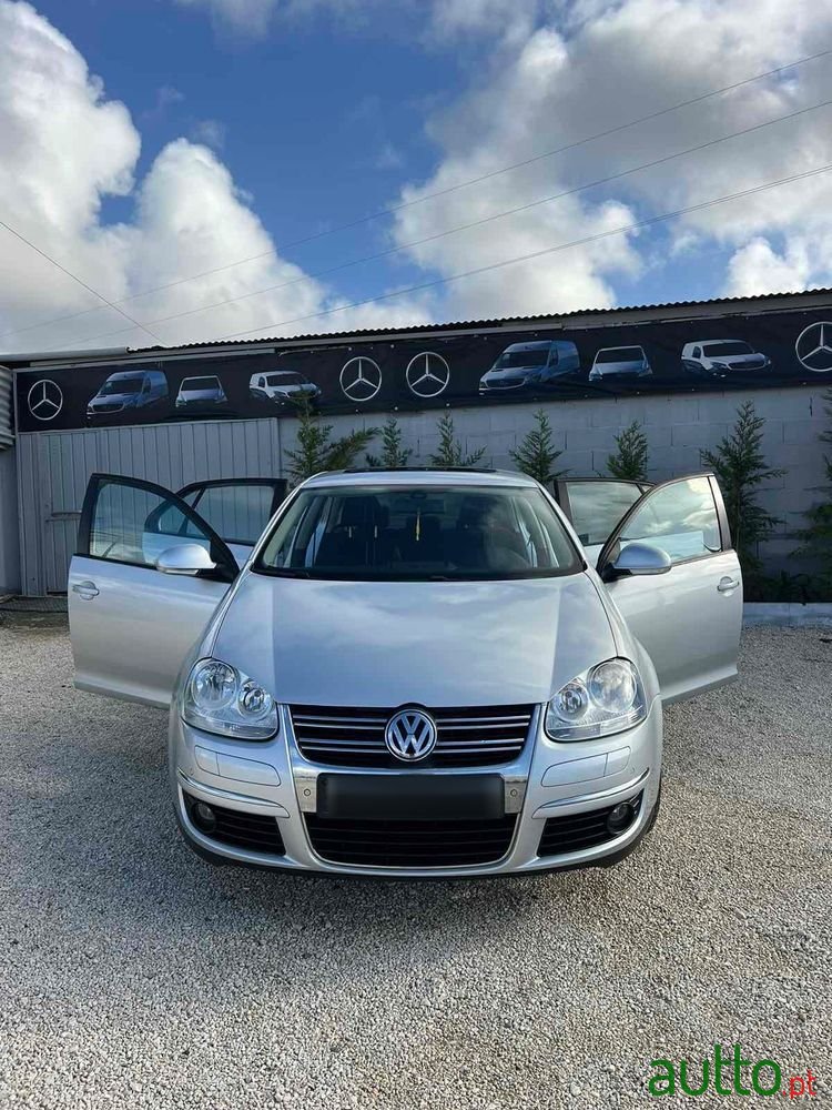 2010' Volkswagen Jetta photo #6