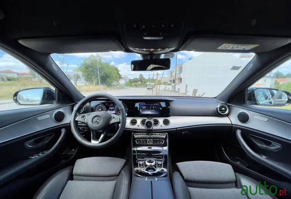 2017' Mercedes-Benz E 220 photo #4
