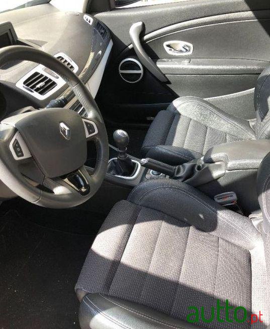 2011' Renault Megane-Coupe Gt-Line photo #1