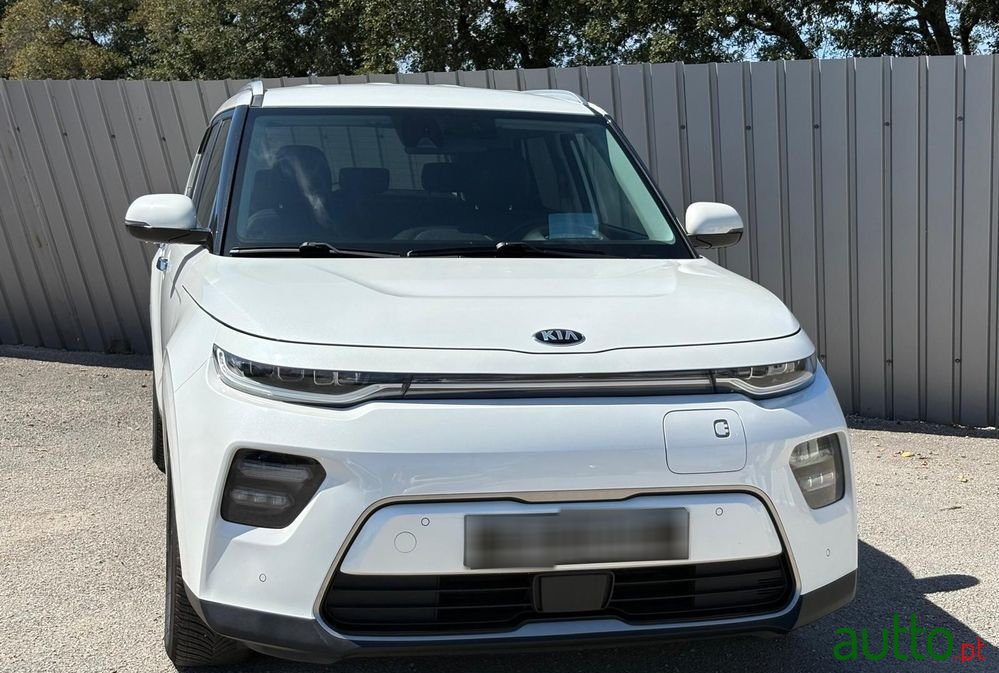 2022' Kia E-Soul Spirit photo #2