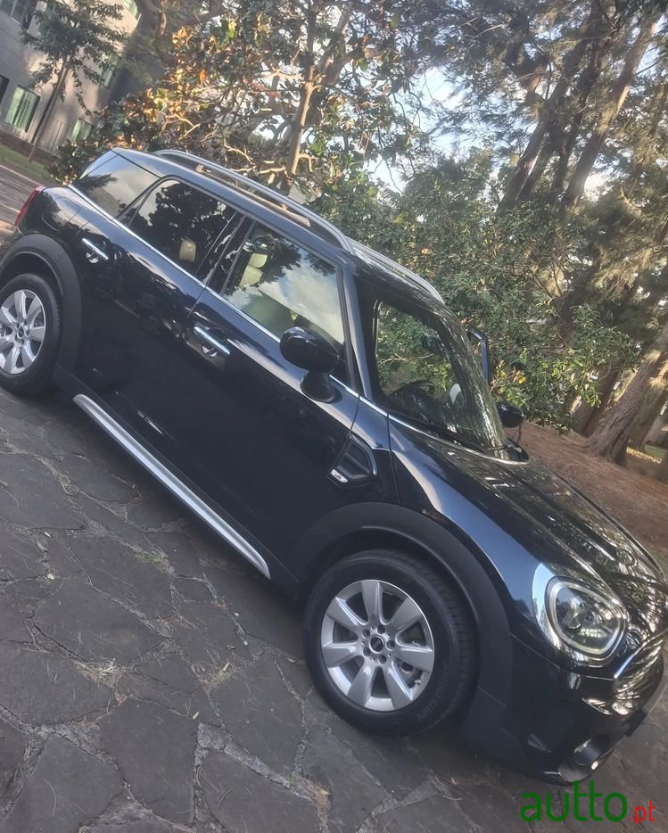 2022' MINI Countryman Cooper Auto photo #4