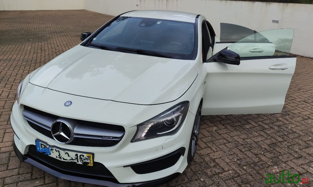 2015' Mercedes-Benz CLA 45 AMG photo #5