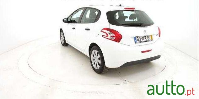2013' Peugeot 208 1.2 Vti Access photo #2