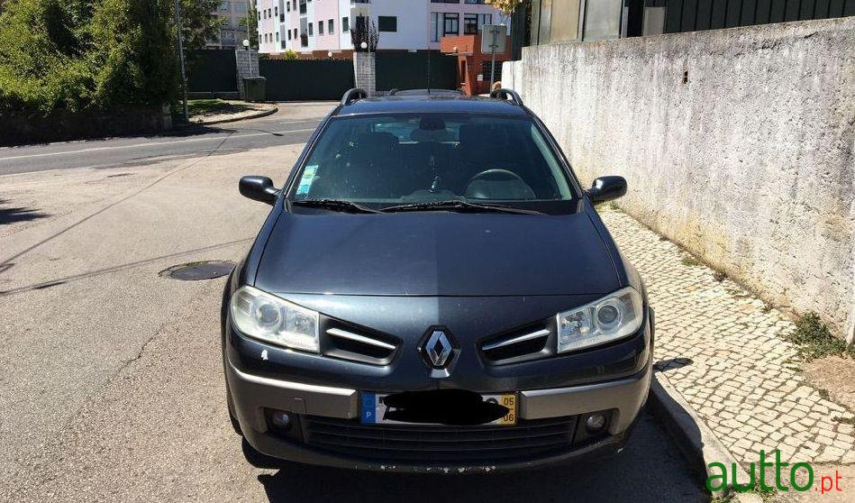 2005' Renault Megane Break photo #1