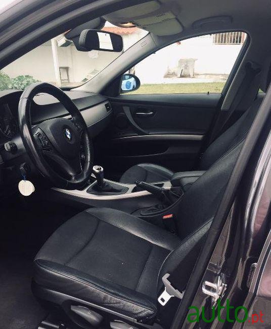 2007' BMW 320 D Touring photo #3