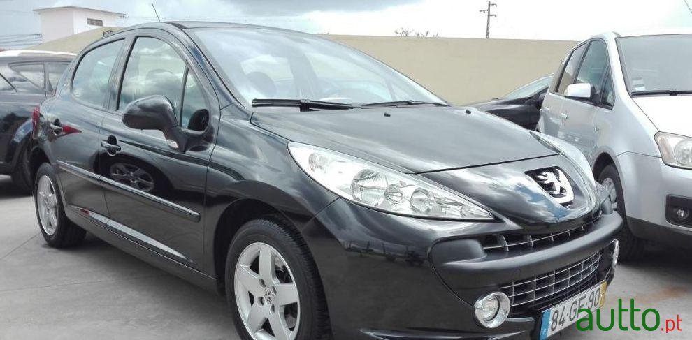 2008' Peugeot 207 1.4 16V Sport photo #2