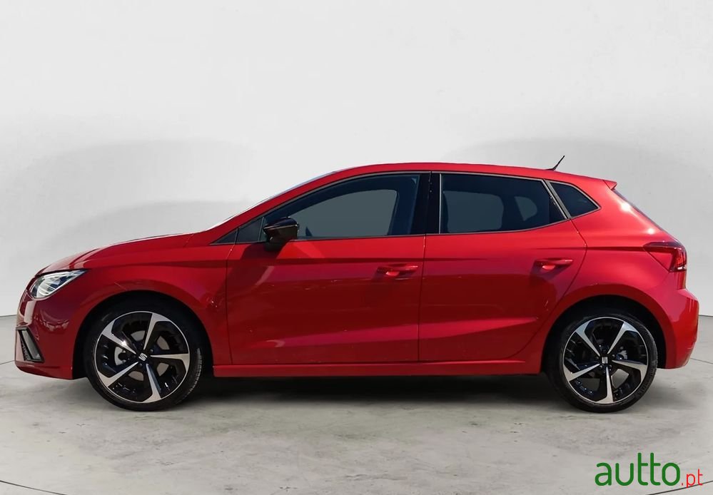 2024' SEAT Ibiza 1.0 Tsi Fr photo #2