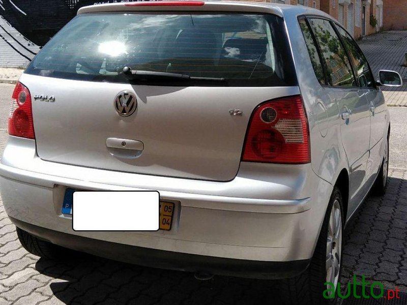 2005' Volkswagen Polo photo #1