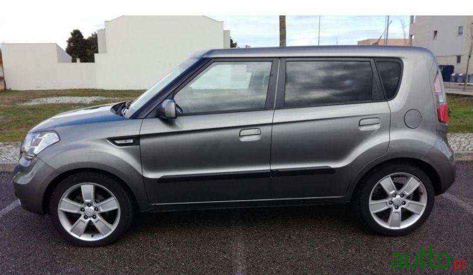 2009' Kia Soul 1.6 Crdi Ex photo #2