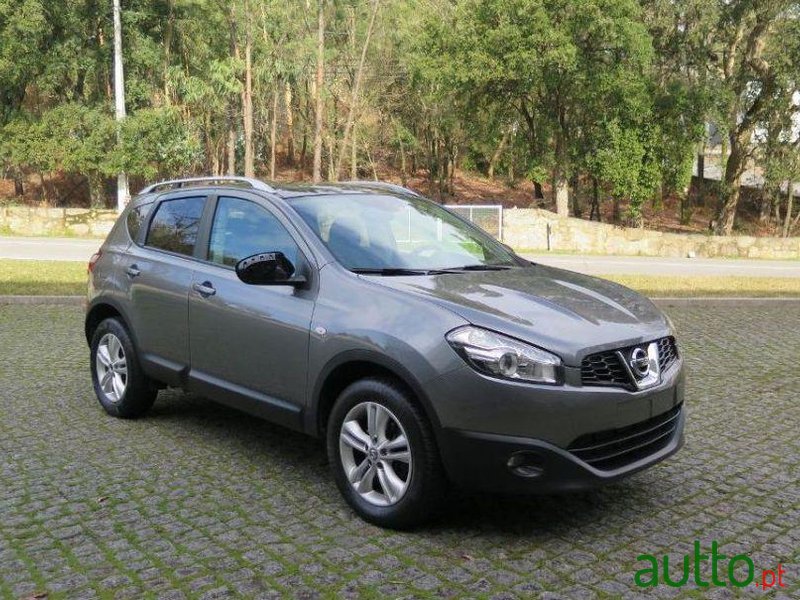 2012' Nissan Qashqai photo #1