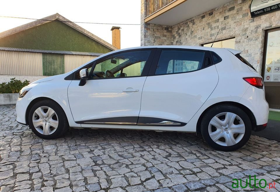 2016' Renault Clio photo #4