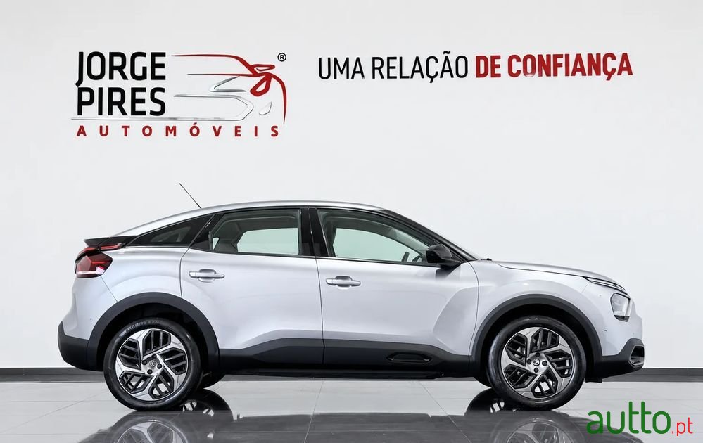 2022' Citroen C4 photo #3