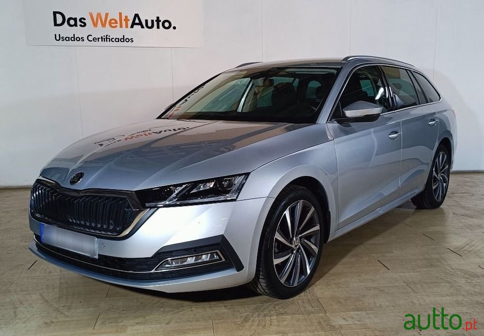 2023' Skoda Octavia Break photo #1