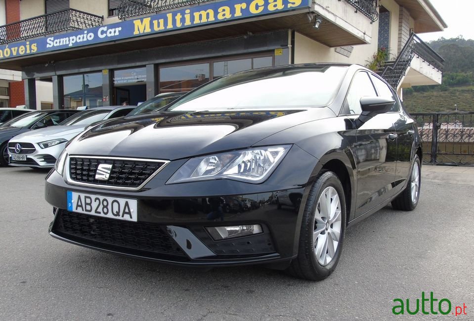 2020' SEAT Leon photo #1
