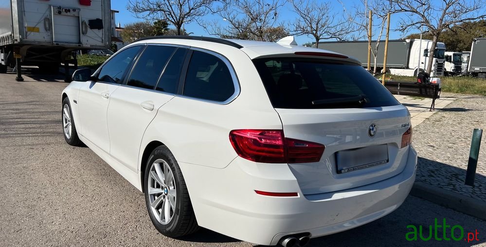 2014' BMW Série 5 D Touring photo #6