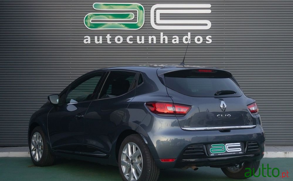 2019' Renault Clio 0.9 Tce Limited photo #4
