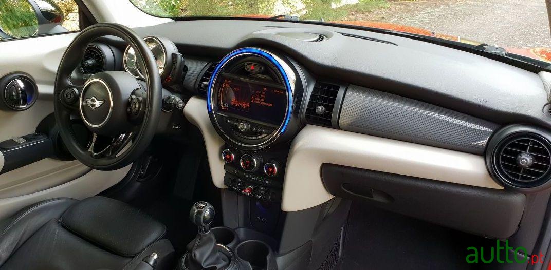 2014' MINI One photo #2