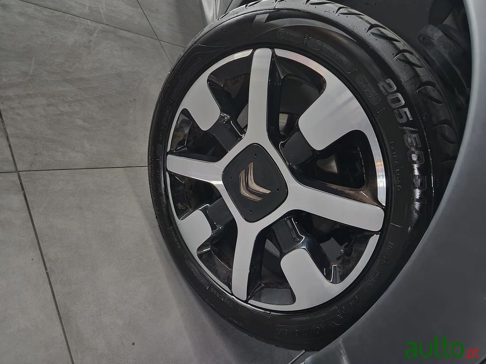 2016' Citroen C4 Cactus photo #3