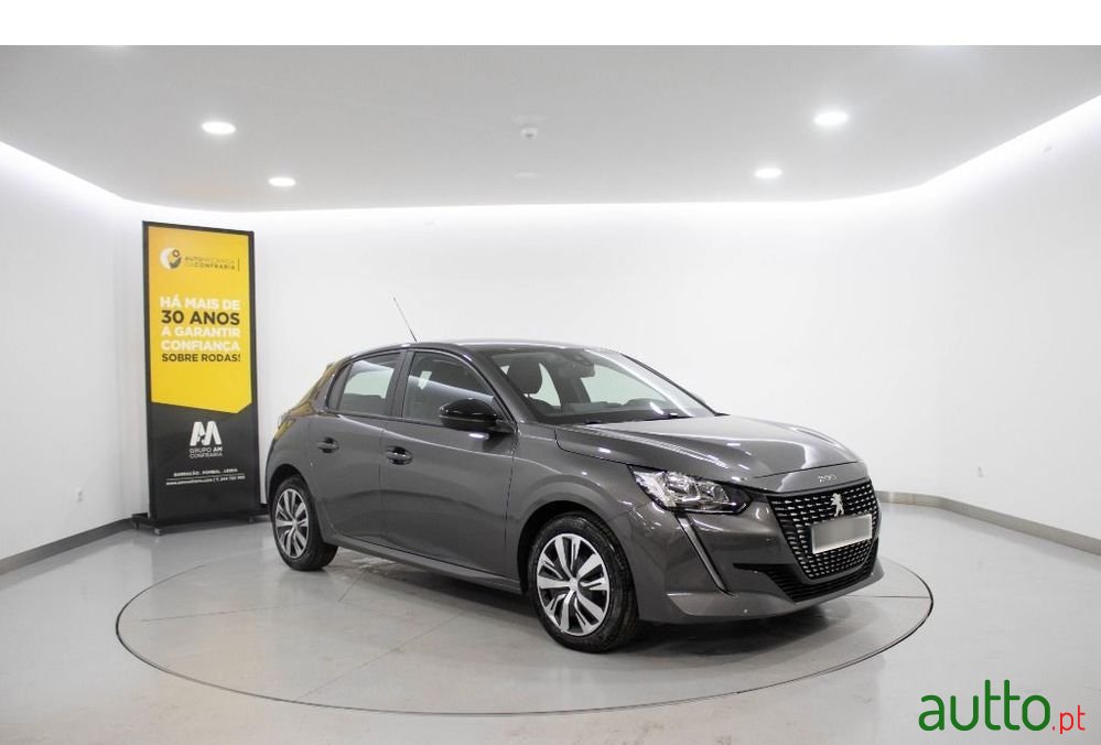 2023' Peugeot 208 photo #1