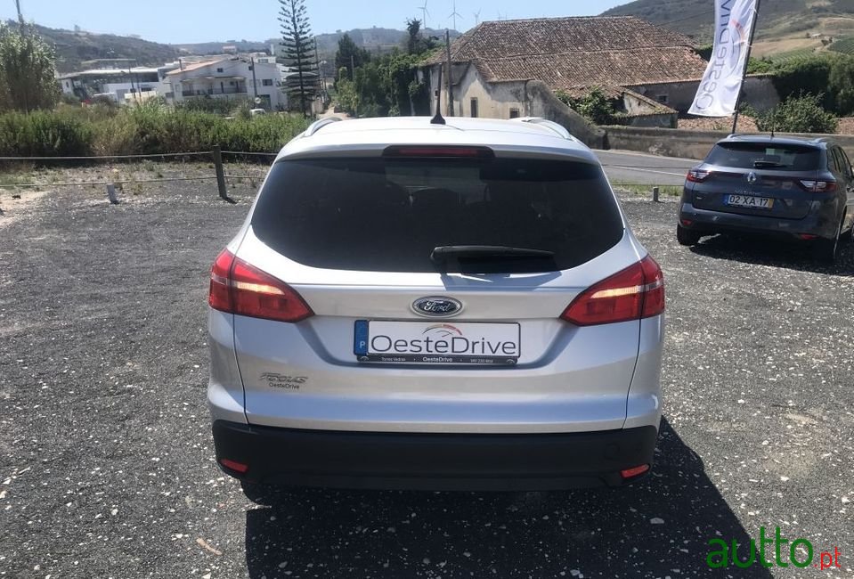 2017' Ford Focus Sw photo #6