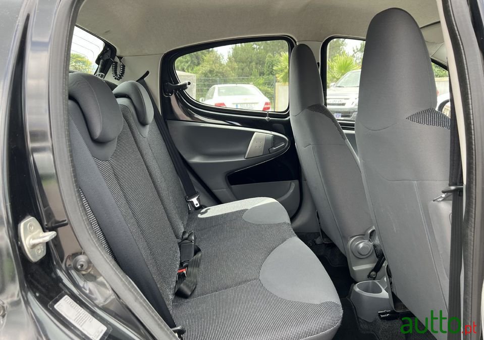 2008' Peugeot 107 photo #6