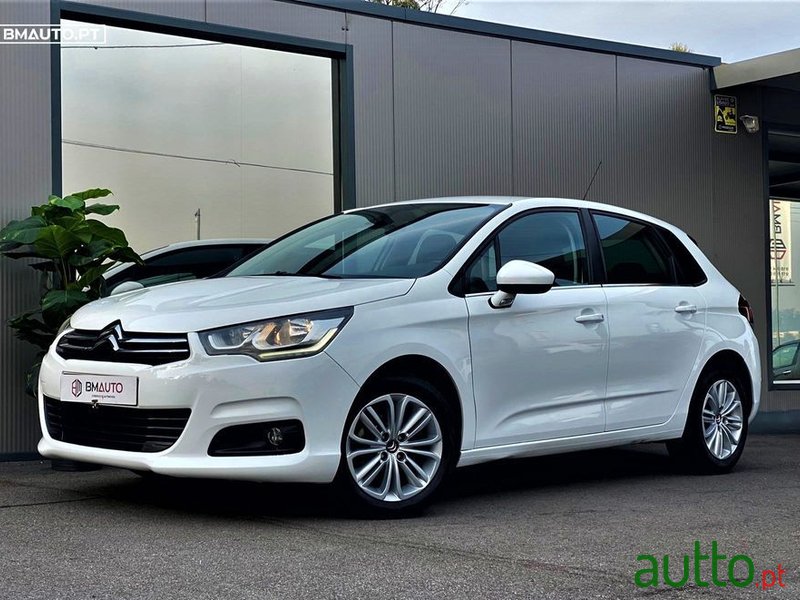 2015' Citroen C4 photo #6