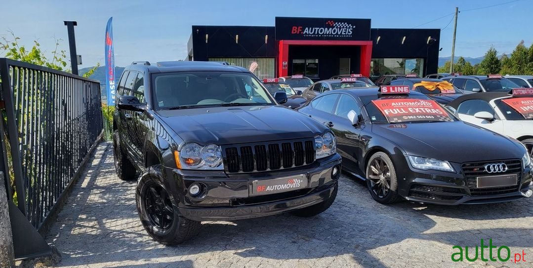 2005' Jeep Grand Cherokee photo #5