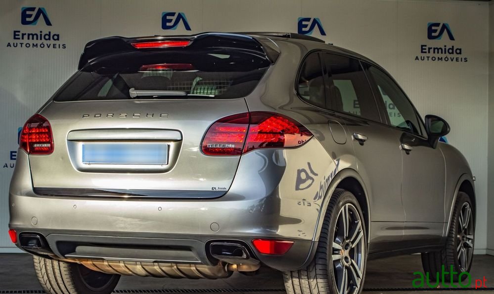 2014' Porsche Cayenne photo #4