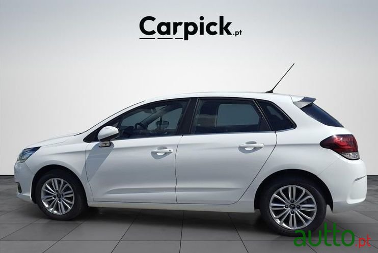 2016' Citroen C4 1.2 Puretech Feel photo #2