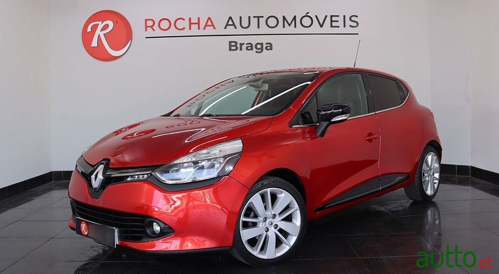 2015' Renault Clio photo #1