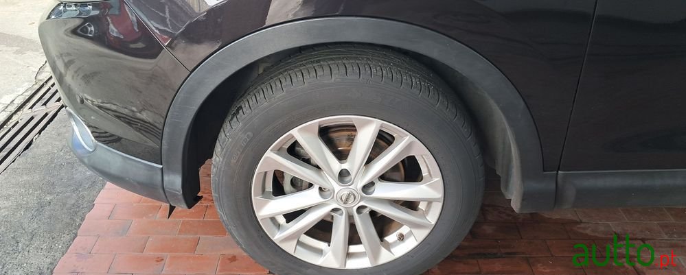 2015' Nissan Qashqai photo #2