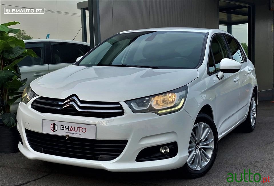 2015' Citroen C4 photo #1